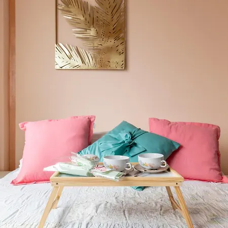 Open Space A 1' Dalla Stazione Апартаменти