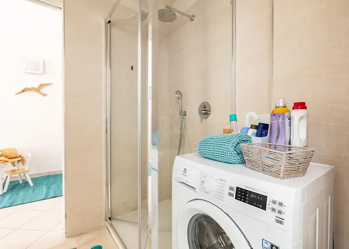 Open Space A 1' Dalla Stazione Apartman La Spezia